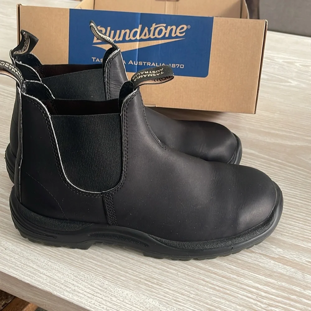 New Blundstone Mens Black Premium Leather Work All-Terrain Boots Chelsea size 11